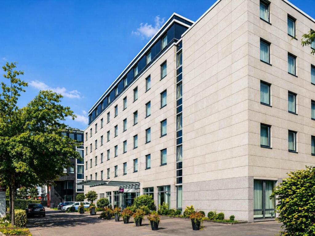 Sunday Hotel Düsseldorf City Nord Exterior