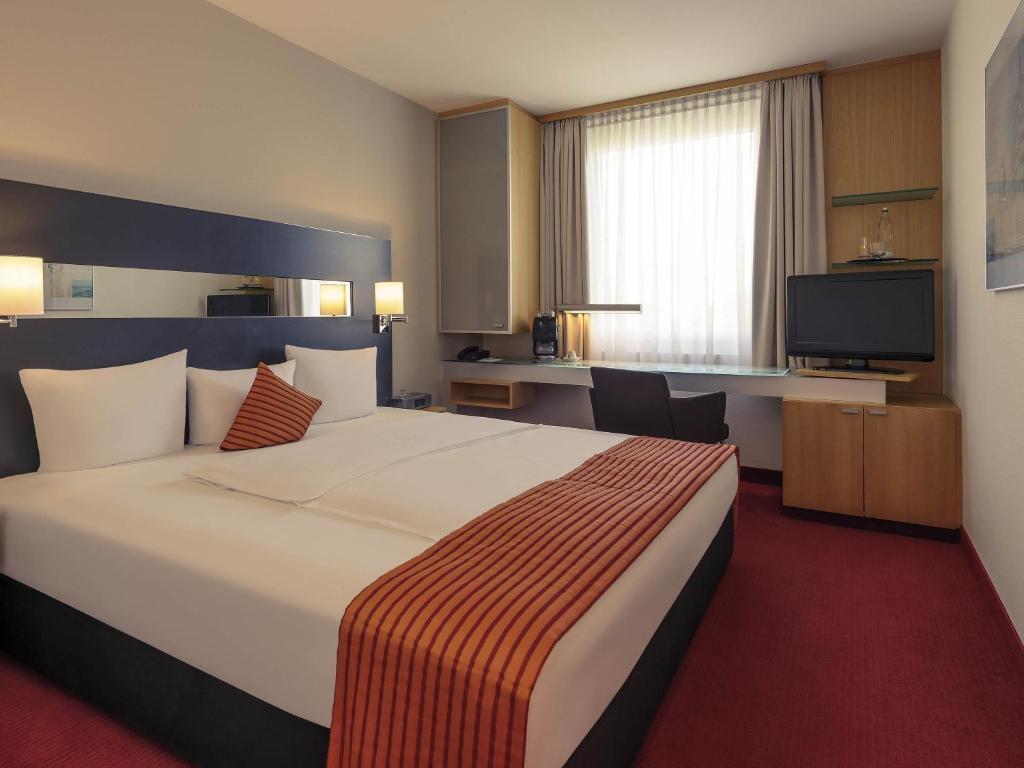 Comfortable Guest Room